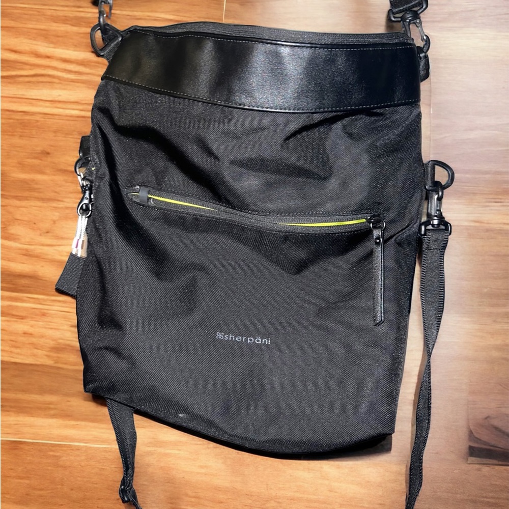 Sherpani anti theft crossbody bag / purse (geo) - Picture 2 of 6